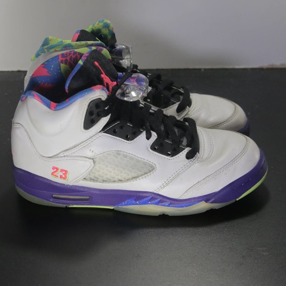 Jordan Other - Air Jordan 5 Retro Mid Youth Sz 4 Boys 006230 White Black Basketball Sneakers